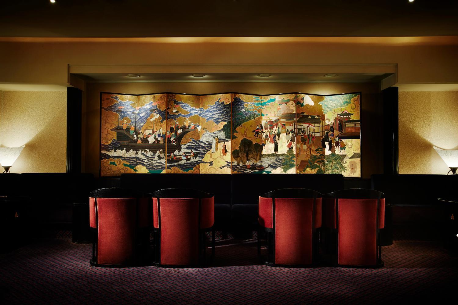 Hotel New Otani Осака Экстерьер фото The bar at the Ritz