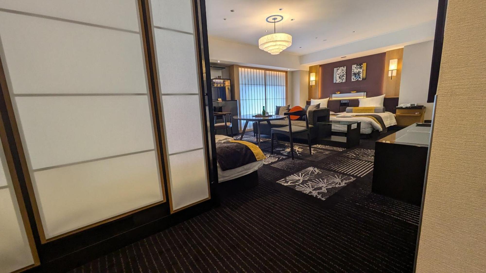 Hotel New Otani Осака Экстерьер фото A room at the hotel